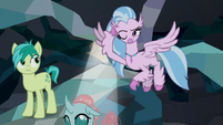 Silverstream scratching her head S8E22