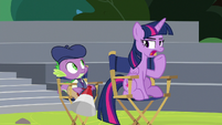 Twilight Sparkle clearing her throat S8E7