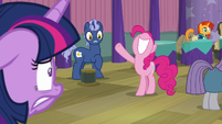 Pinkie accidentally knocks over a table S9E16