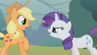 Rarity "owning" Applejack S01E08