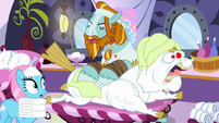 Rockhoof presses Bulk's back too hard S8E21