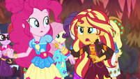 Sunset Shimmer holding Pinkie back EGSBP