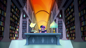Twilight in a dream library S5E13.png