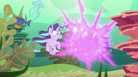 Twilight teleports out of the sea S6E21