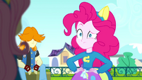 Pinkie unimpressed with Fluttershy's cheer SS4