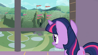 Twilight looking at the labyrinth through the window S2E01