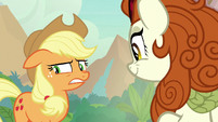 Applejack disturbed by Autumn Blaze S8E23