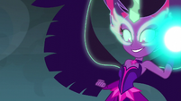 Midnight Sparkle aiming yet another magic ball EG3