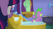 Spike facing away from Twilight S8E24