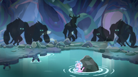 Storm King and Storm Creature shadows appear S8E22