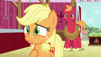 Young Applejack --it's the apple blight!-- S6E23