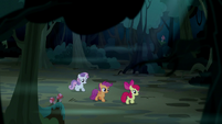 Cutie Mark Crusaders wander through the woods S5E6