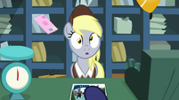 Derpy surprised to see Princess Luna S9E13