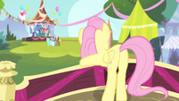 Fluttershy moving her body S4E14