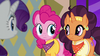 Pinkie and Saffron briefly look at each other S6E12