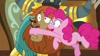 Pinkie shoves cupcake into Rutherford's mouth S8E2