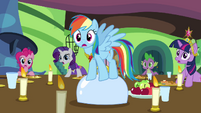 Rainbow Dash and friends shocked S03E10