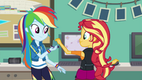 Rainbow Dash giving memory card to Sunset EGFF