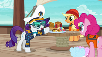 Rarity "unfit for a luxury cruise" S6E22