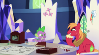 Spike and Big Mac sharing an inside joke S6E17