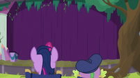 Twilight and Spike look at the theater S8E7