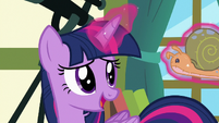 Twilight levitating Flurry Heart's Whammy toy S7E3