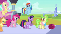 Twilight welcomes Ms. Peachbottom S03E12