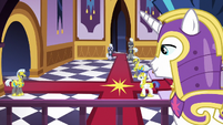 Shining Armor sees guards in castle lobby S9E4