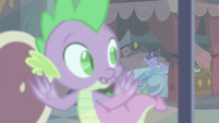 Spike looking back at slumbering Twilight S5E10