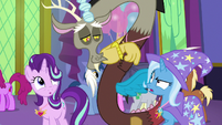 Trixie begrudgingly lets Discord come along S7E1