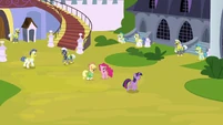 Twilight pacing outside Canterlot Castle S9E4