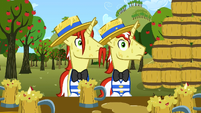 Flim and Flam face full of cider S02E15