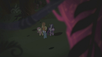 Twilight and friends surrounded by spooky trees S1E02