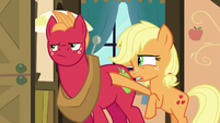 Applejack "especially when he's upset" S6E23