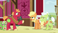 Applejack and Granny --can't plow a field with 'em-- S6E23