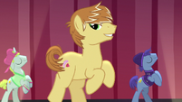 Feather Bangs and backup ponies dancing S7E8
