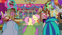Fluttershy blowing up a balloon S3E13