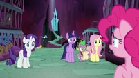 Main ponies puzzled by Pinkie Pie S8E26
