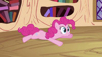 Pinkie Pie telling lesson S2E03