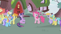 Pinkie clues the other ponies in S1E03