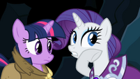 Rarity be jewels inside S2E11