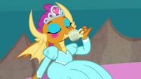 Smolder having a one-dragon tea party S9E3