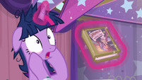 Twilight "check outside reference material" S9E16