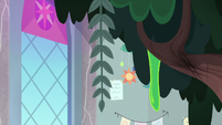 Green slime dripping from a tree S9E20