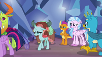 Ocellus leaving with Thorax S9E3
