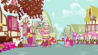 Pinkie watching Big McIntosh carrying cake S2E24