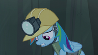 Rainbow Dash scared S5E8