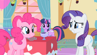 Rarity deciding to be polite S01E25