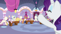 Rarity greeting the fashion contest ponies S7E9