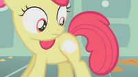 Apple Bloom looking at white mark S1E12